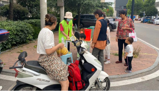 華展貓先生，智能垃圾房，生活垃圾分類收集點(diǎn)，設(shè)備生產(chǎn)廠家