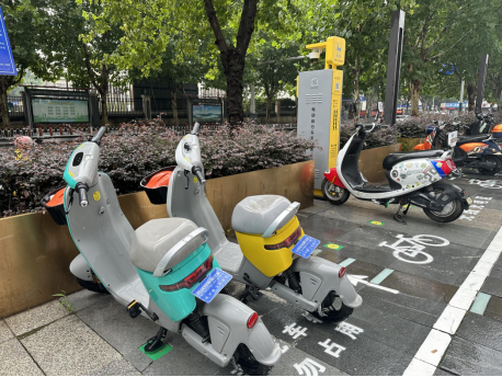 貓先生智能電動車無線充電樁合作，垃圾分類設備廠家